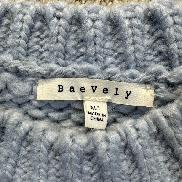 Baevely Women's Oversized Light Blue Sweater With Boots & Bow Size M/L - Picture 3 of 9
